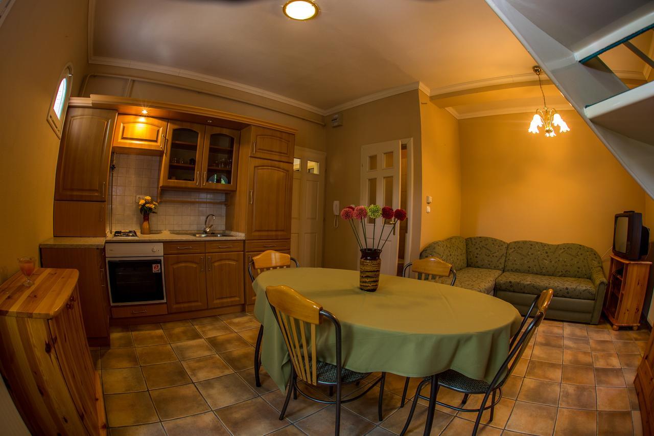 Aqua Line Apartmanház Hajduszoboszlo Exterior foto