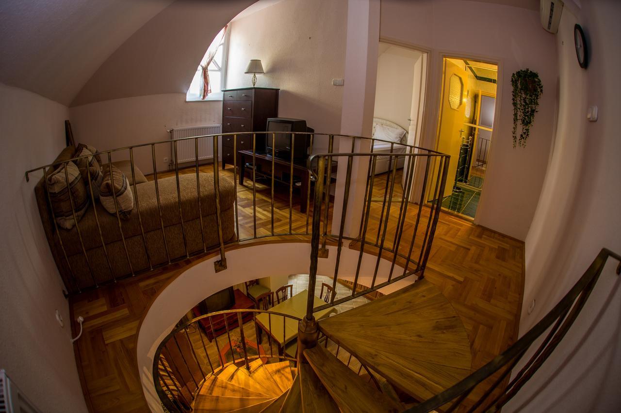 Aqua Line Apartmanház Hajduszoboszlo Exterior foto