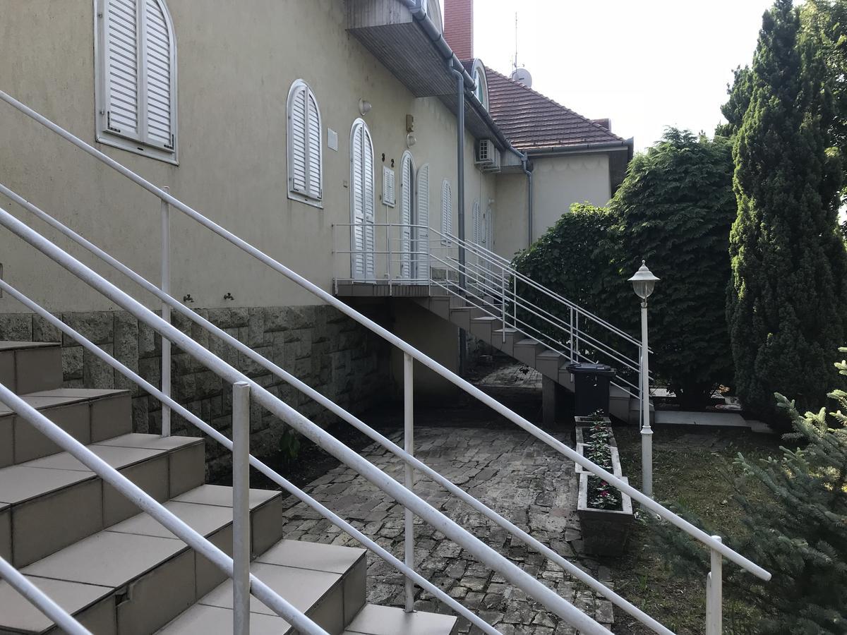 Aqua Line Apartmanház Hajduszoboszlo Exterior foto