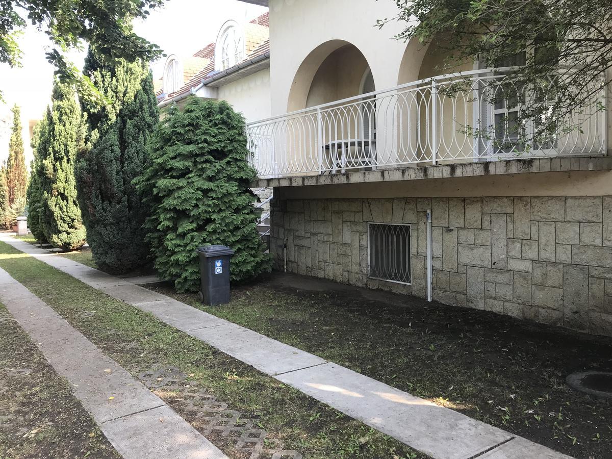Aqua Line Apartmanház Hajduszoboszlo Exterior foto