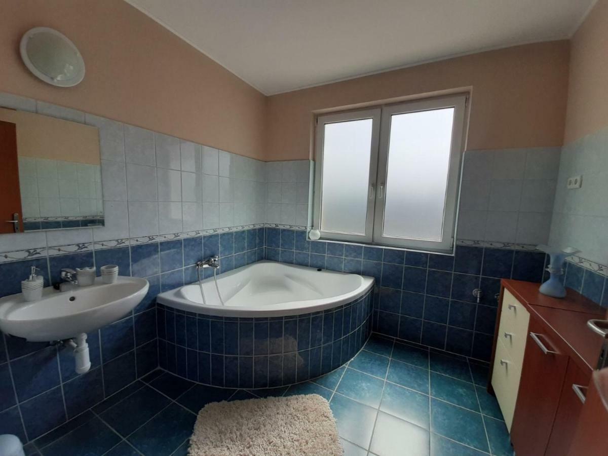 Aqua Line Apartmanház Hajduszoboszlo Exterior foto